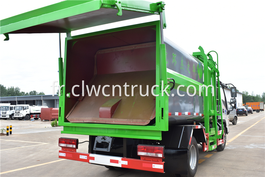 waste management recycling truck cost